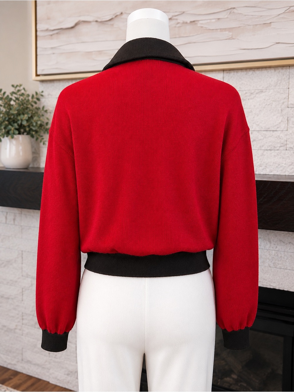 St. John by Marie Gray Vintage Red Black Gold Button Knit Jacket M - Picture 3 of 8